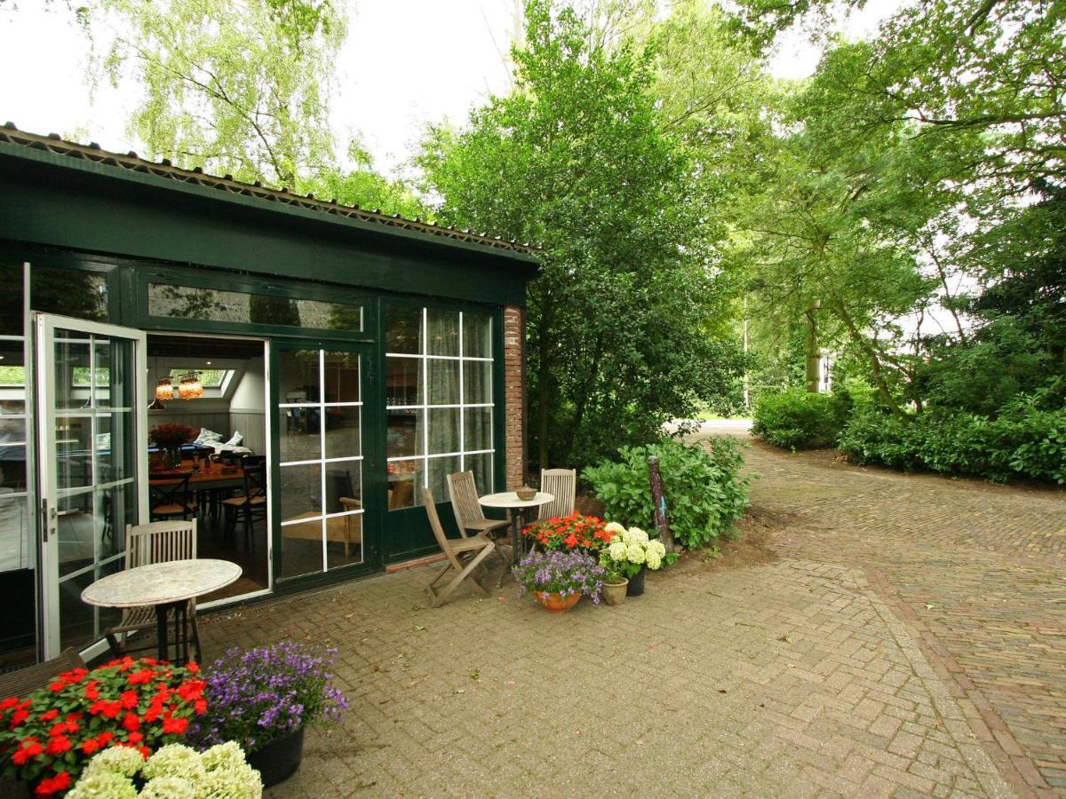 Quietly Located Farmhouse With Sauna And Hot Tub Balkbrug Esterno foto
