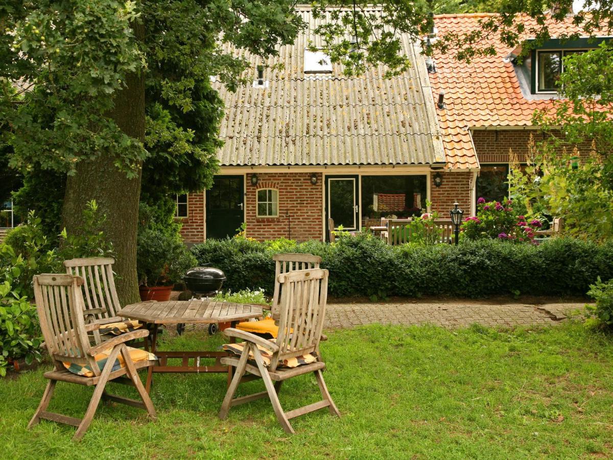 Quietly Located Farmhouse With Sauna And Hot Tub Balkbrug Esterno foto