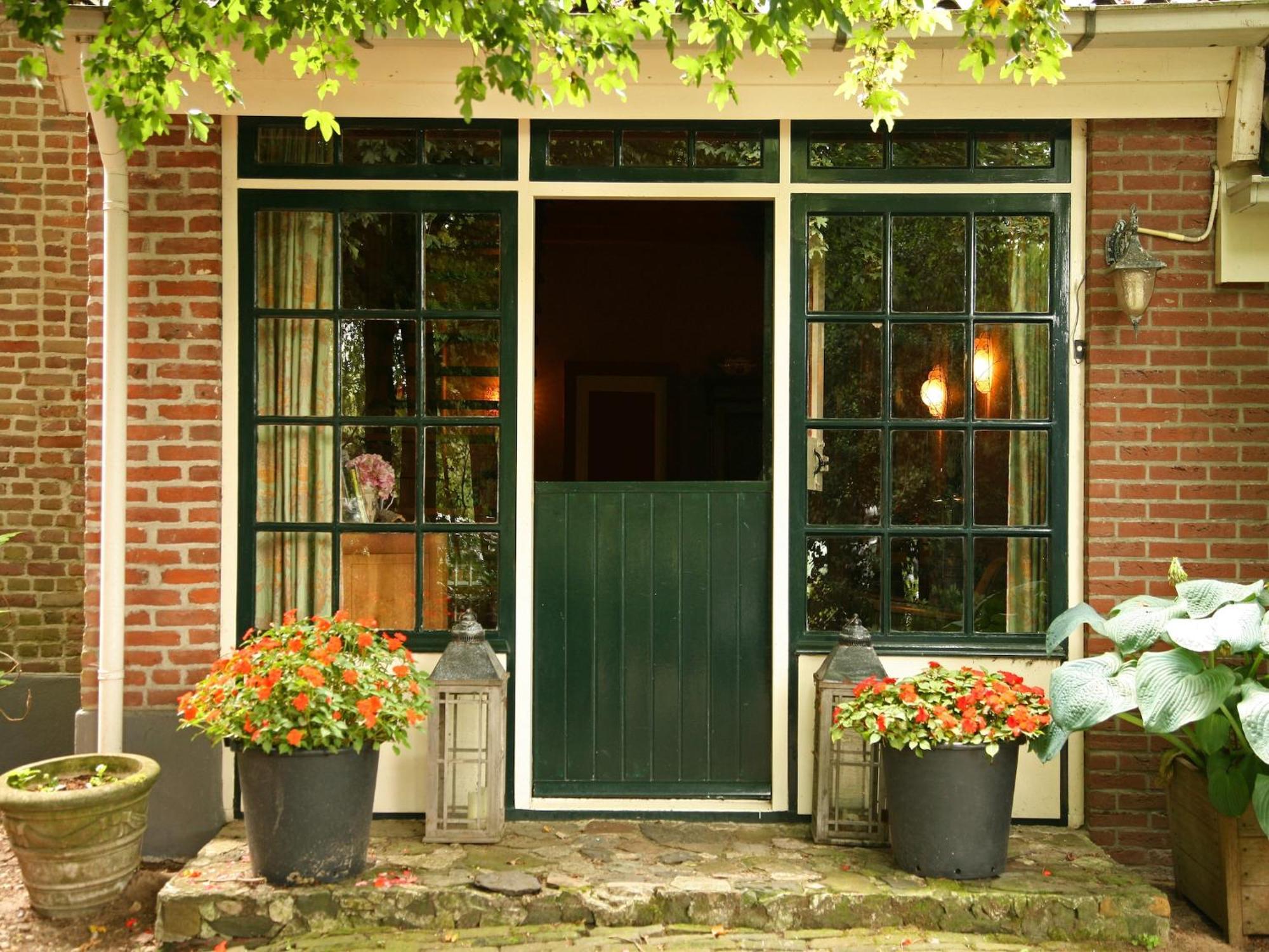 Quietly Located Farmhouse With Sauna And Hot Tub Balkbrug Esterno foto